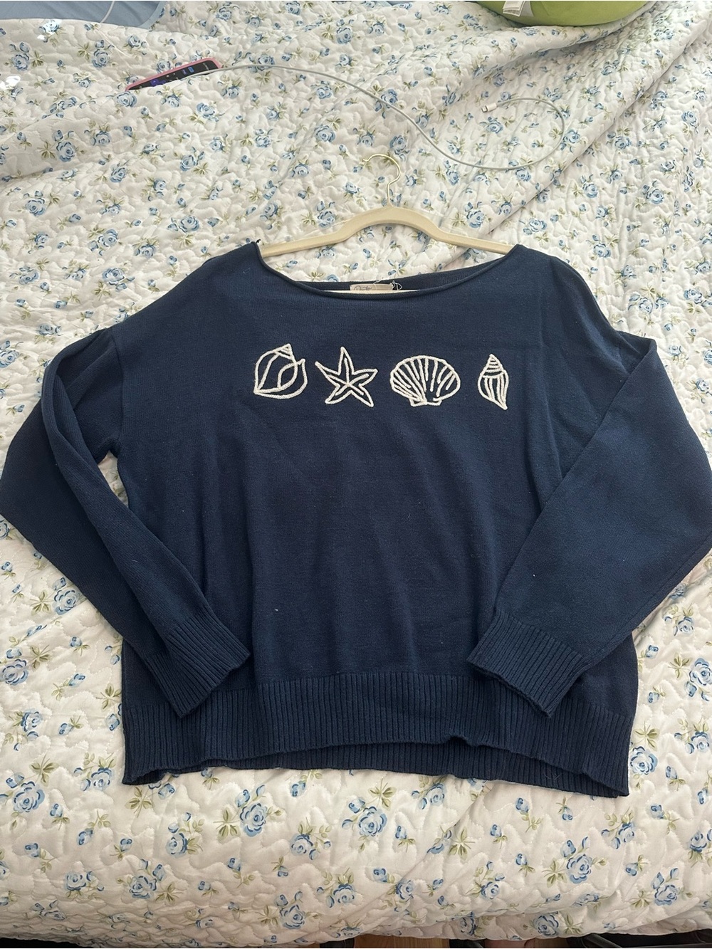 Aeropostale Navy Crewneck Sweater with White Seashell Embroidery